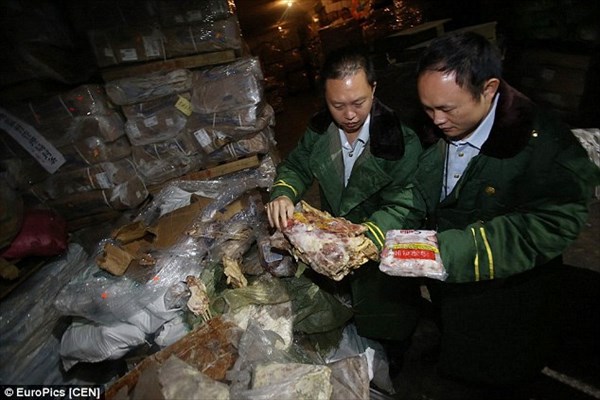 40年前の肉！？　中国で「ゾンビ肉」と呼ばれる肉を密輸していたギャング摘発