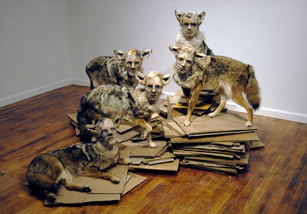 なんだか不安な気持ちになる　ケイト・クラークによる「人間×動物」合体アート