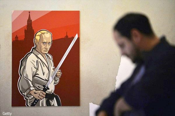 右も左もプーチン一色！　ウラジーミル・プーチンを題材した作品だけの展示会！