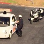 Googleの自動運転車(グーグルカー)、遅すぎて警察にパクられる！