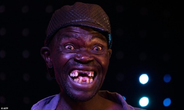 ジンバブエでおこなわれた「醜い男コンテスト」　優勝者のインパクトが半端ない