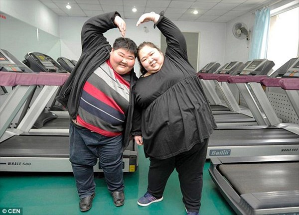 二人合わせて394キロ！　中国のおデブ夫婦、子作りの為にダイエットを決心！