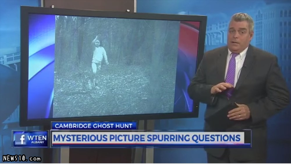こんなクッキリ写る？　地元メディアが報じた、森で撮影された少女の幽霊の真相